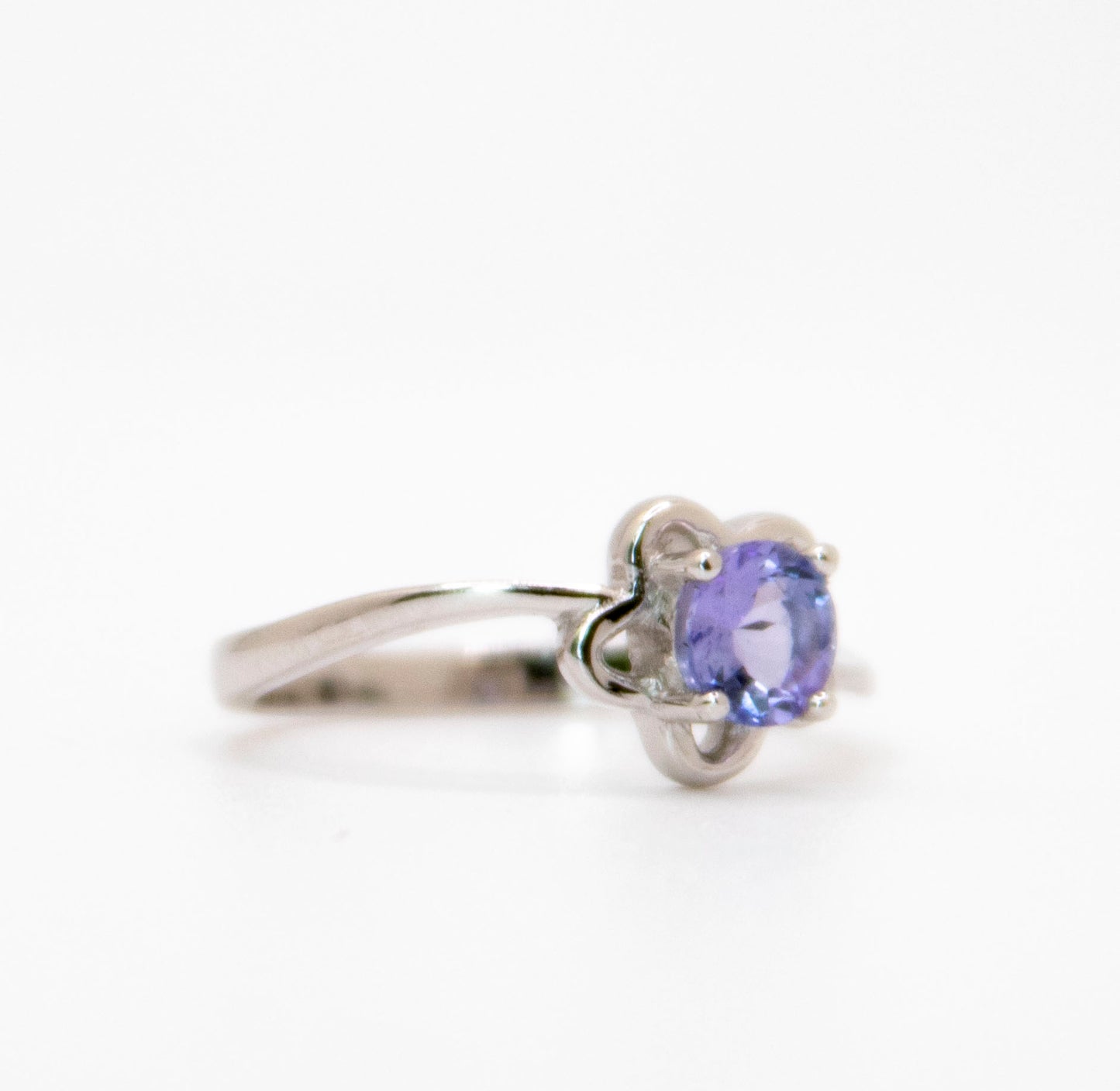 Round Cut Star Ring