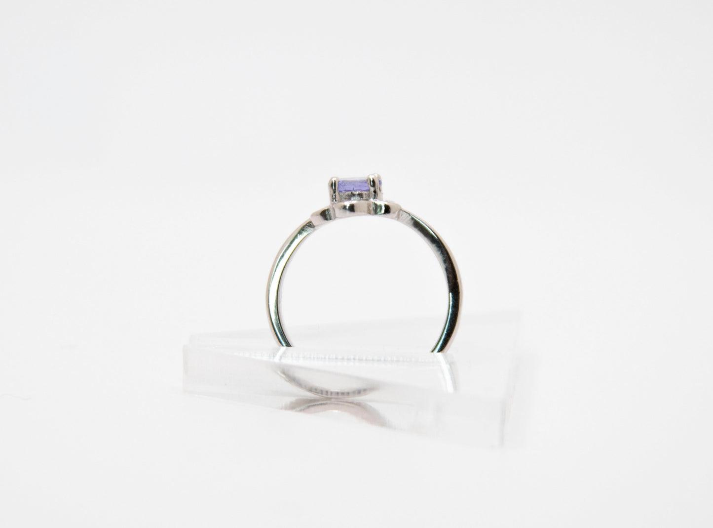 Round Cut Star Ring