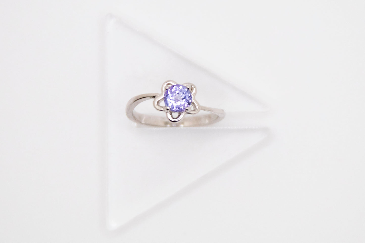 Round Cut Star Ring