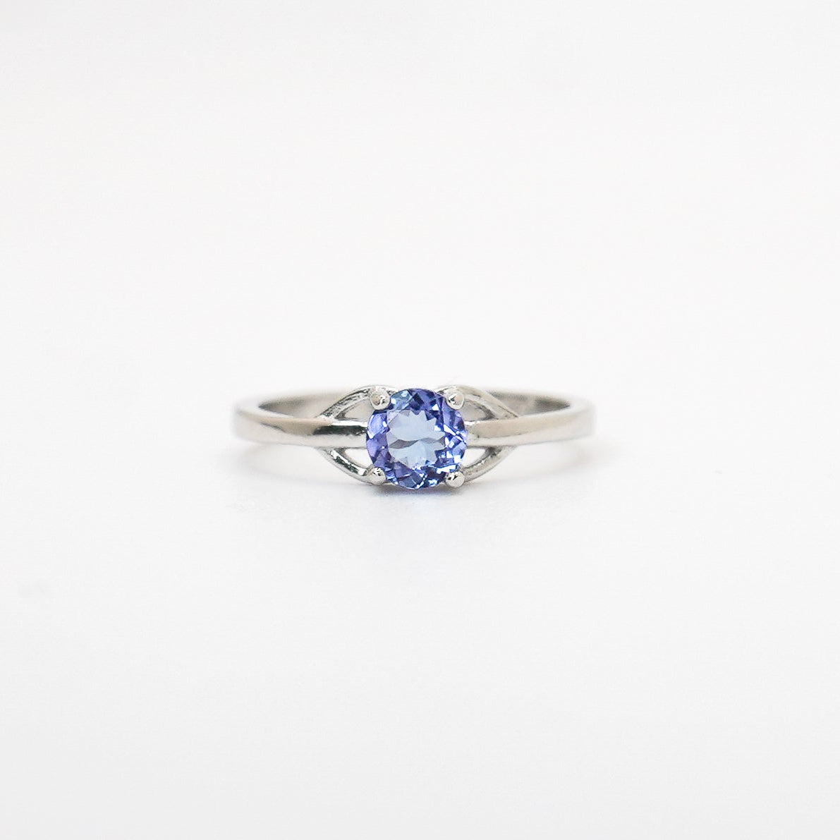 Round Cut Solitaire Ring