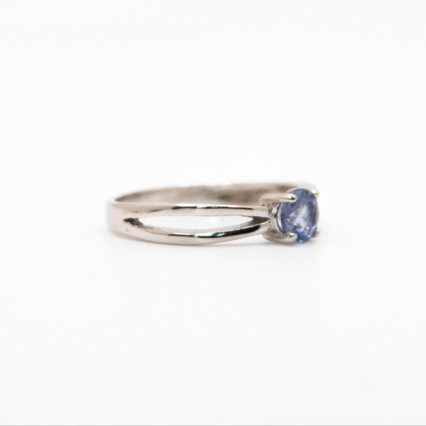 Round Cut Solitaire Ring