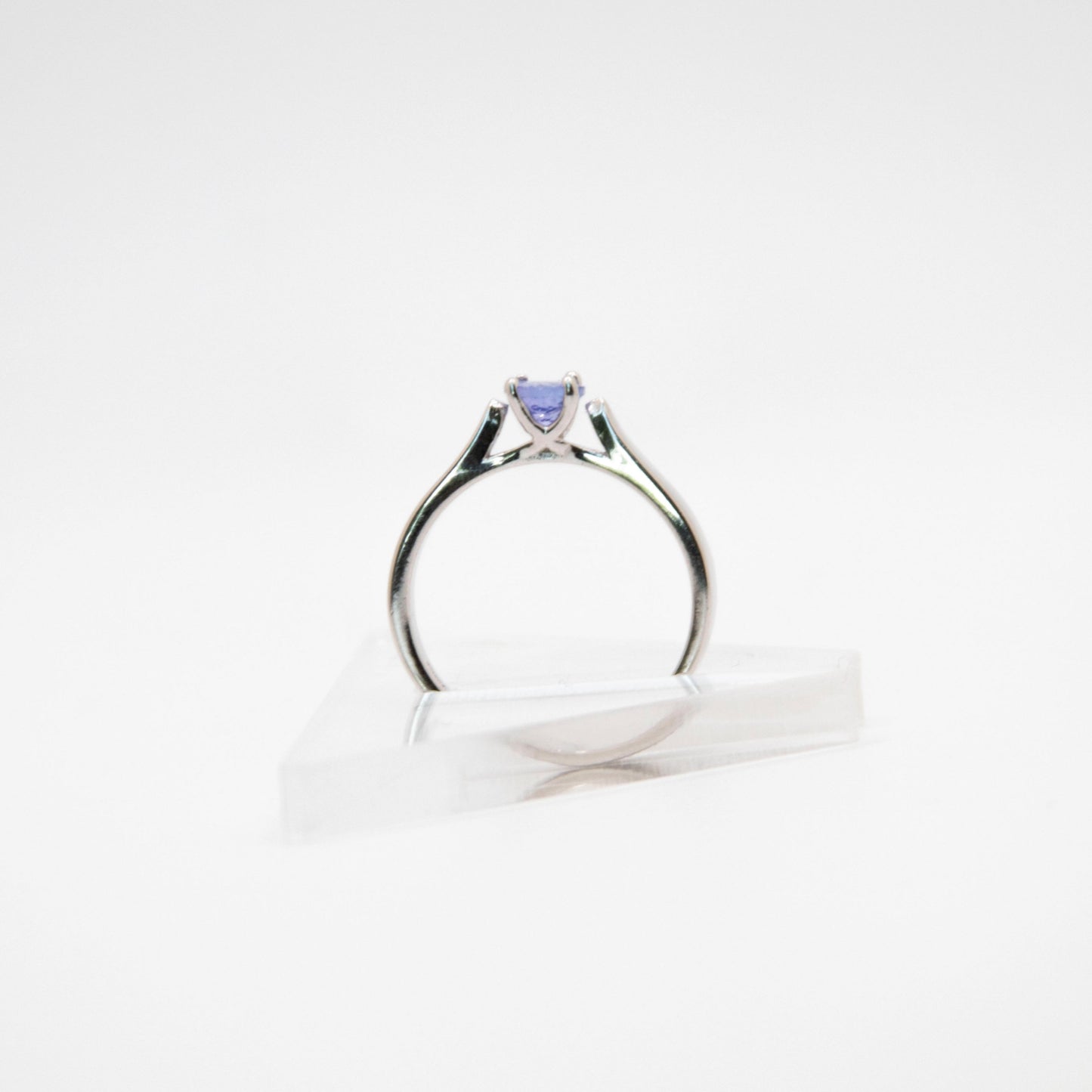 Round Cut Solitaire Ring