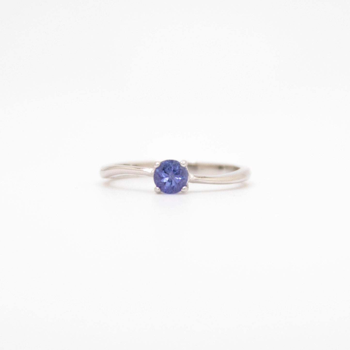 Round Cut Solitaire Ring