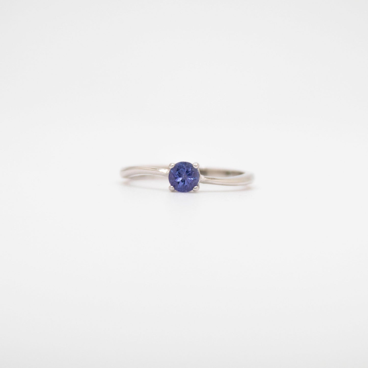 Round Cut Solitaire Ring