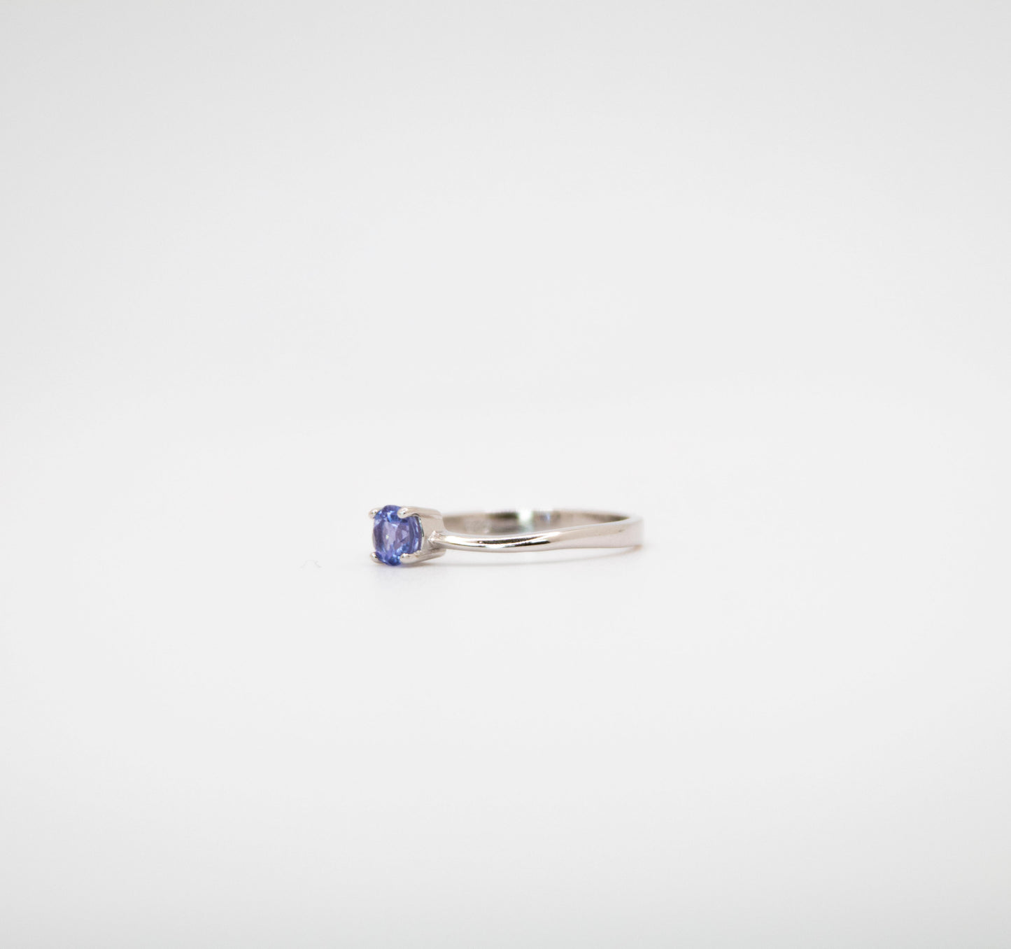 Round Cut Solitaire Ring