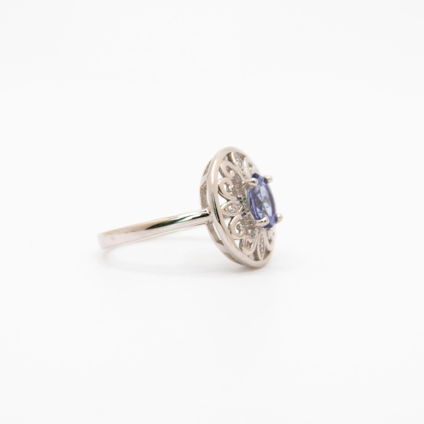 Oval Cut Filigree