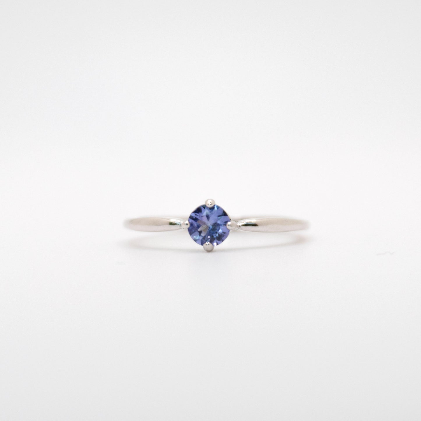 Round Cut Solitaire Ring