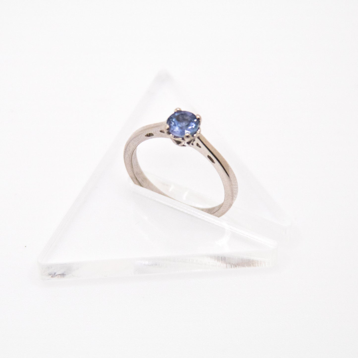 Round Cut Solitaire Ring