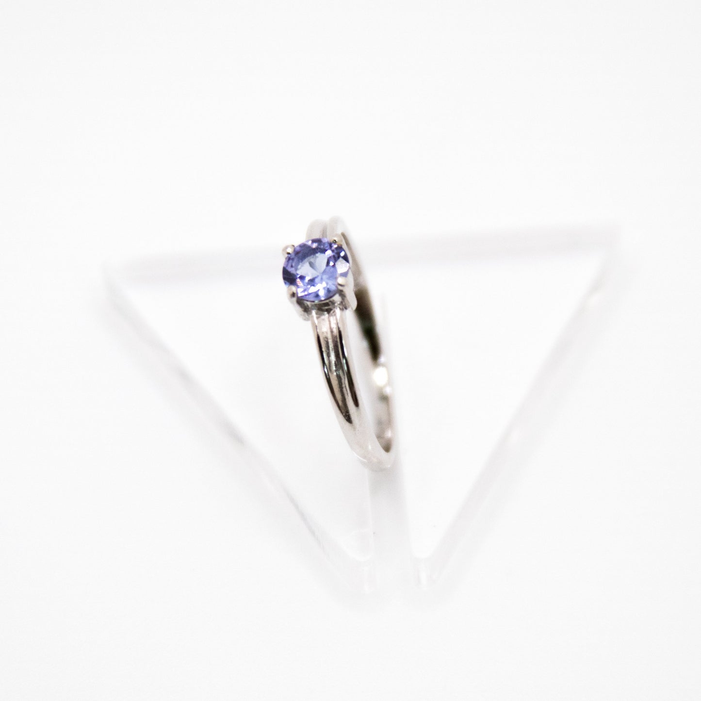 Round Cut Solitaire Ring