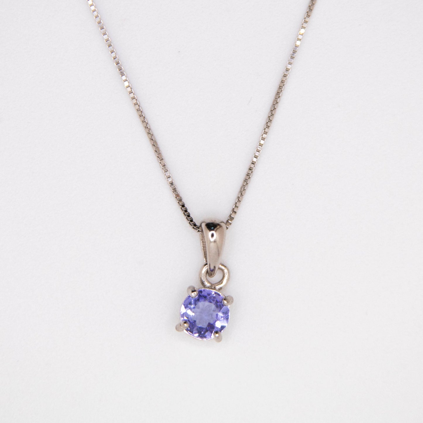 Round Tanzanite Solitaire Pendant Necklace
