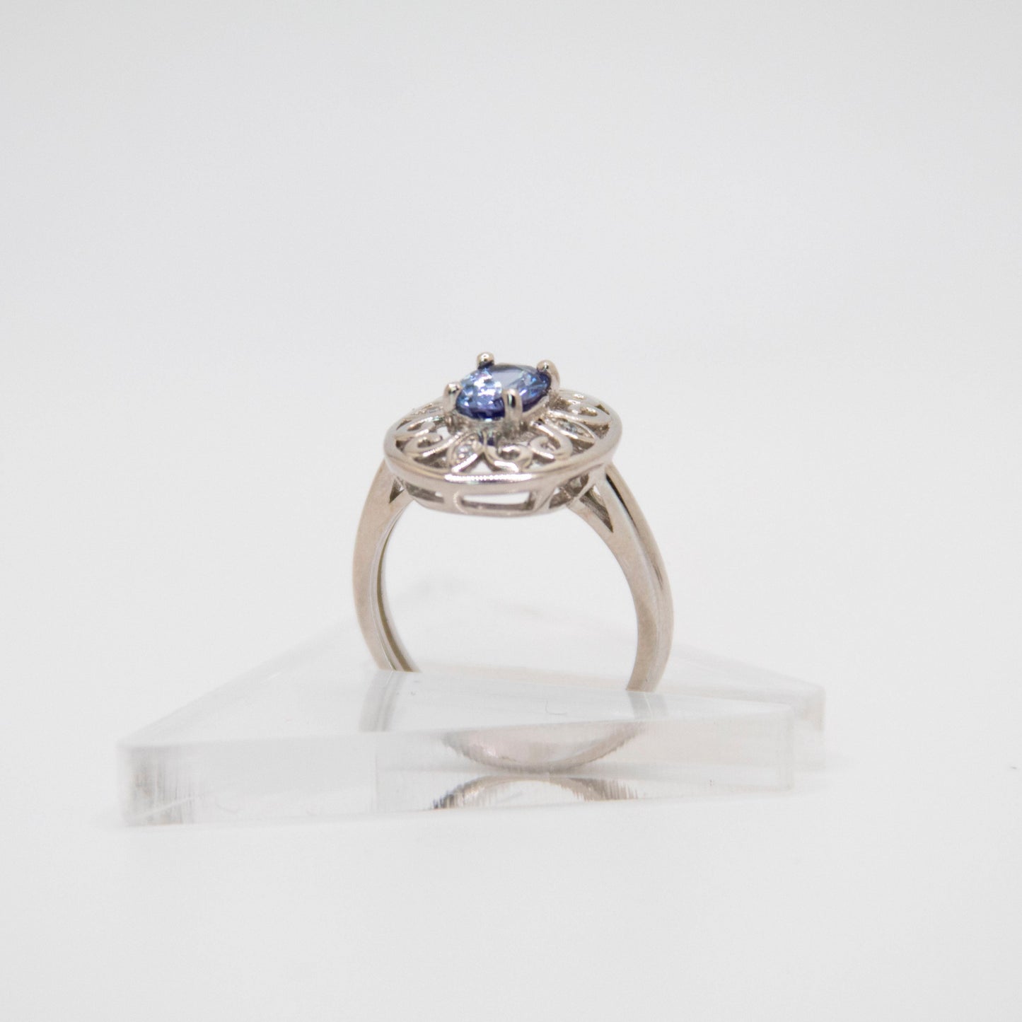 Oval Cut Filigree