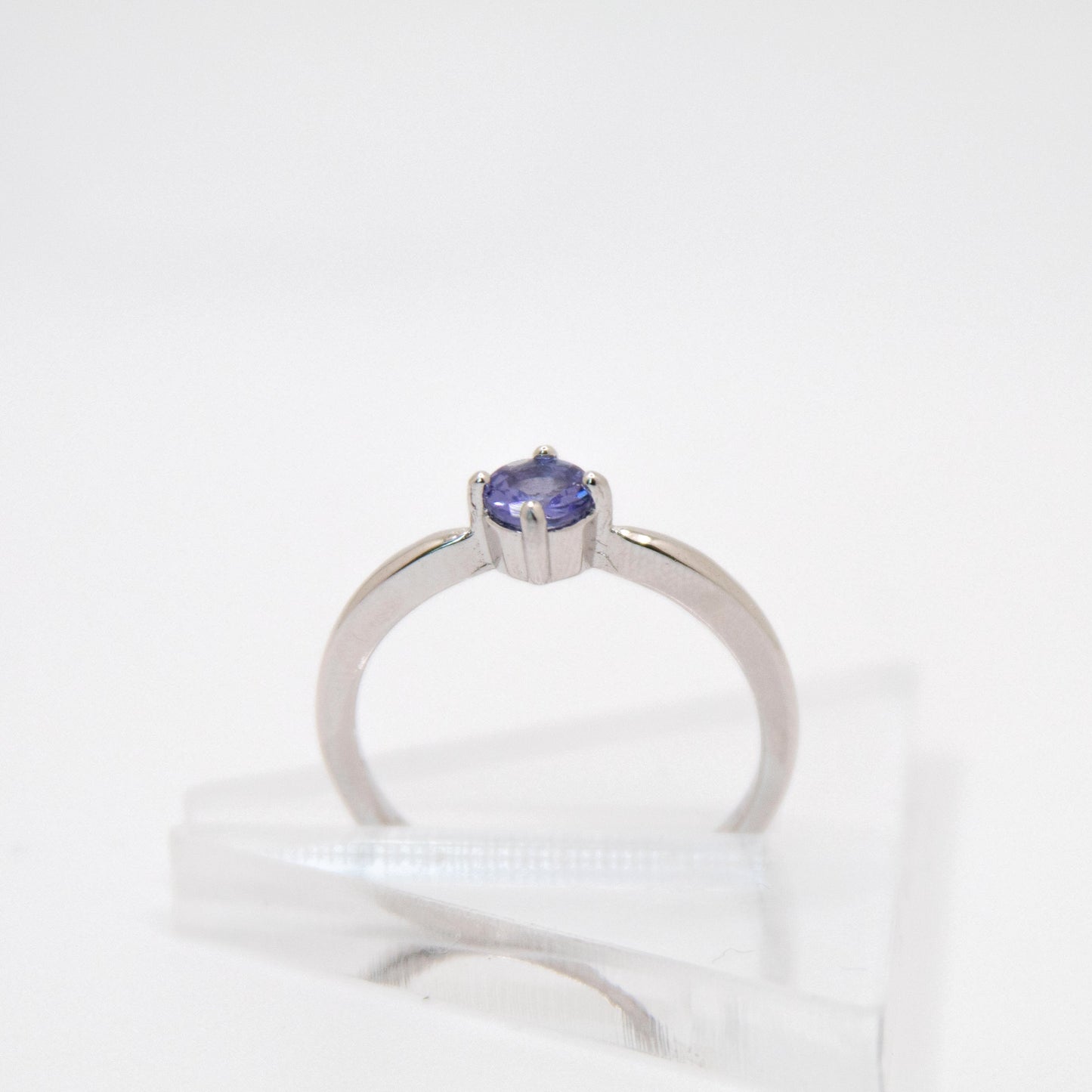 Round Cut Solitaire Ring