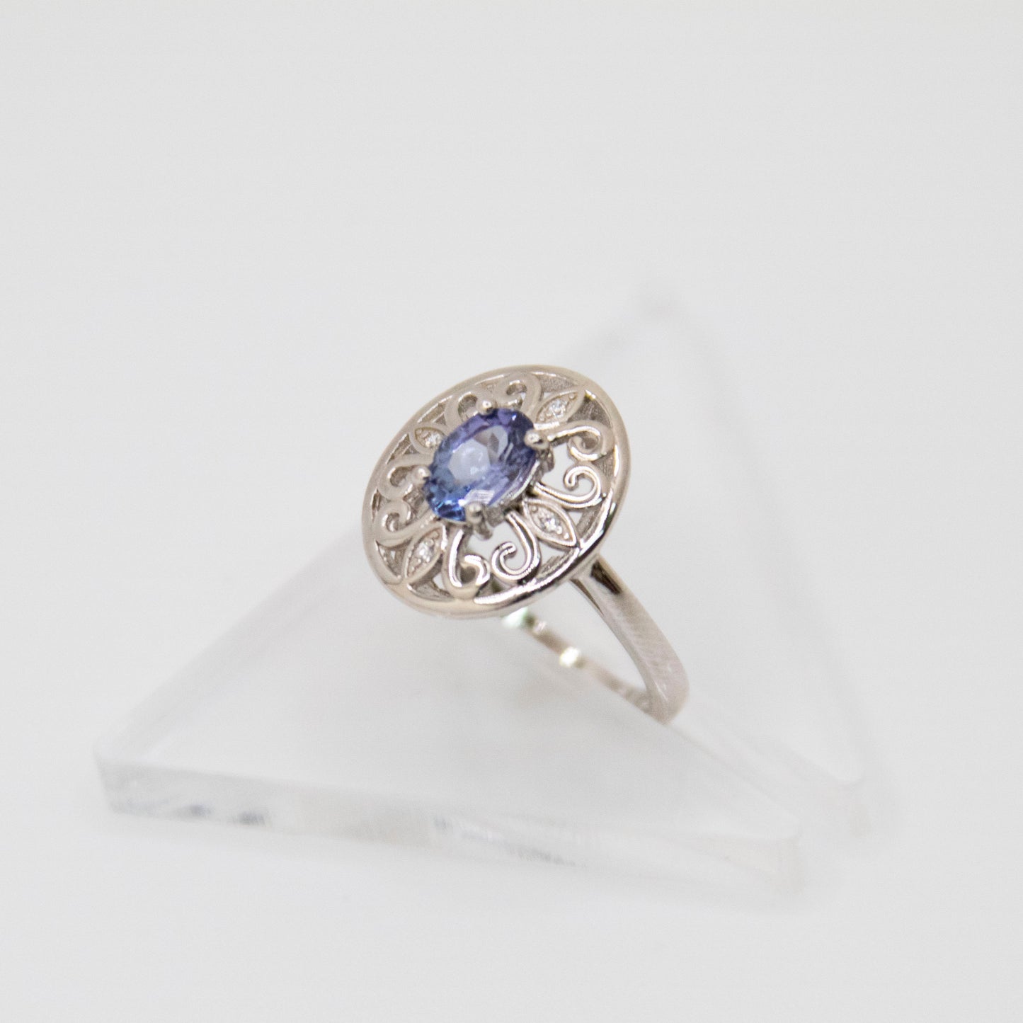 Oval Cut Filigree